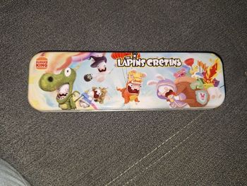 trousse métallique lapins cretins burger king