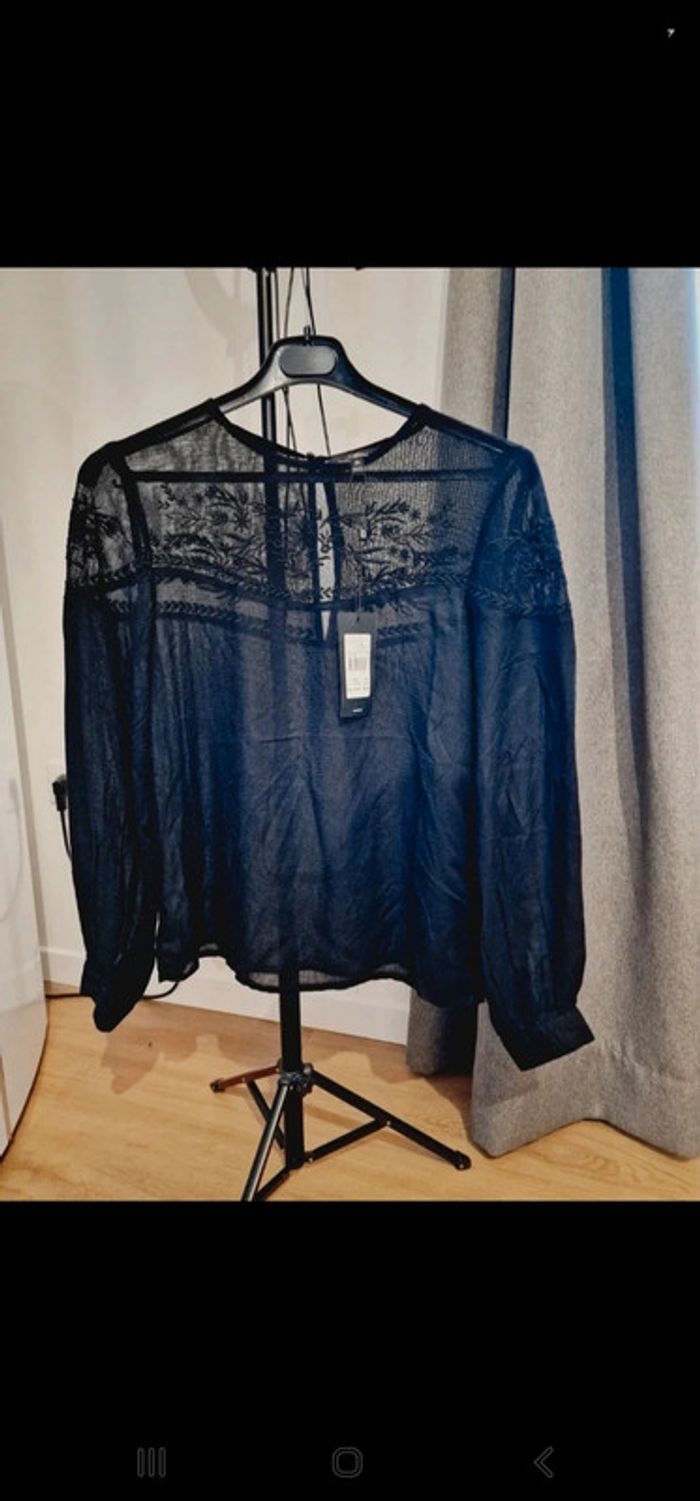 Magnifique blouse noir