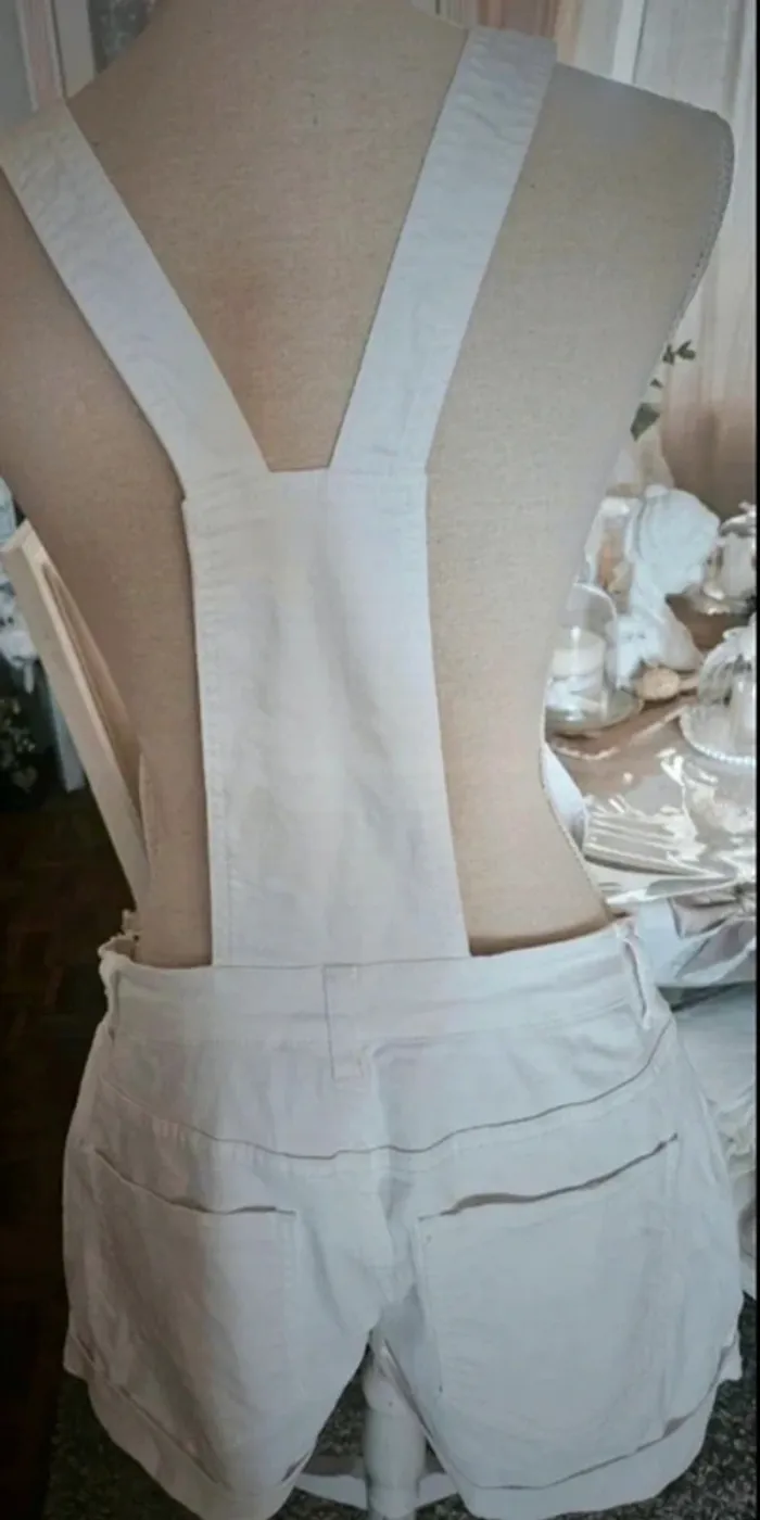 Combi short blanc Kiabi Taille 42 Neuf - photo numéro 4