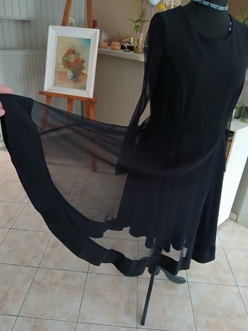 Belle robe fluide T44.