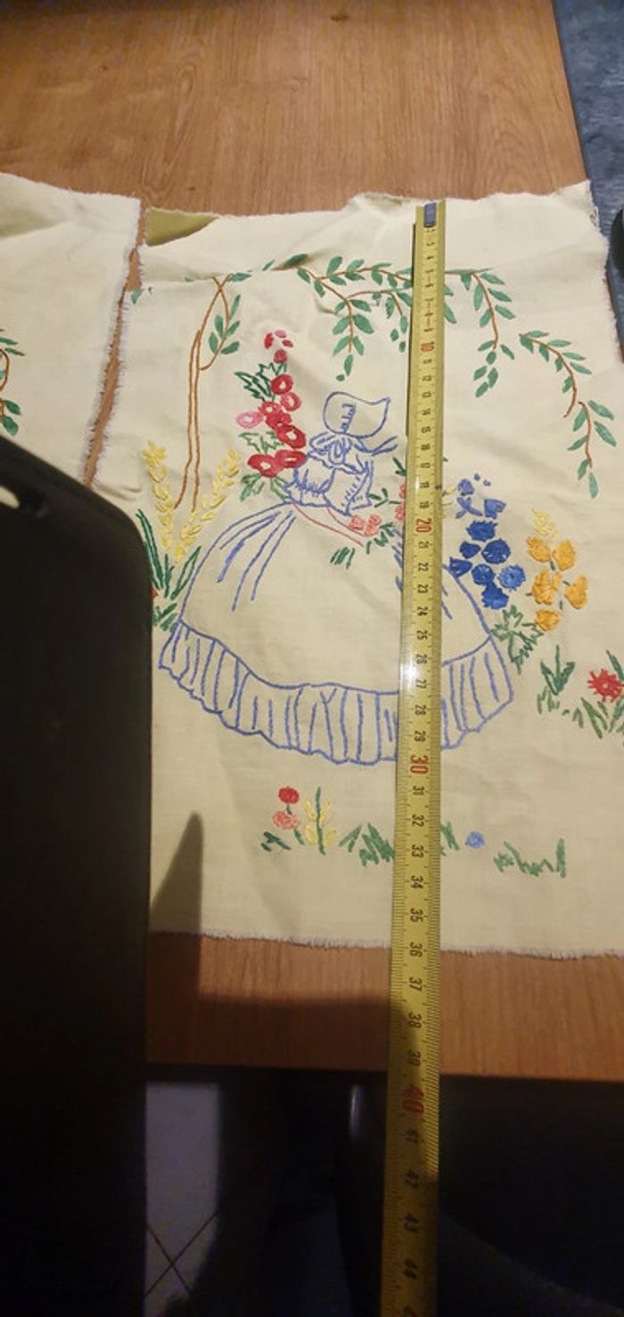 Lot de 2 Broderies - photo numéro 4