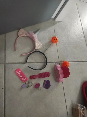 Lot serre tête,coiffeuse et accessoires