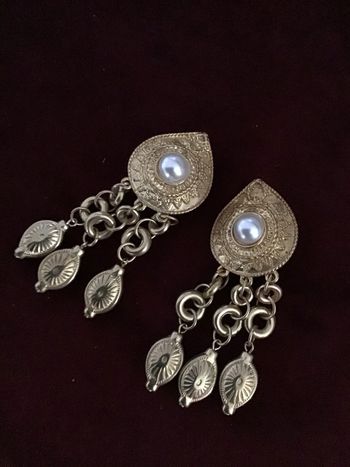 Magnifiques clips vintage couture. Années 80