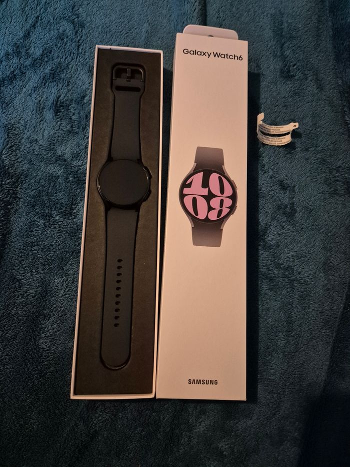 Montre connectée Samsung Galaxy watch 6 - photo numéro 2
