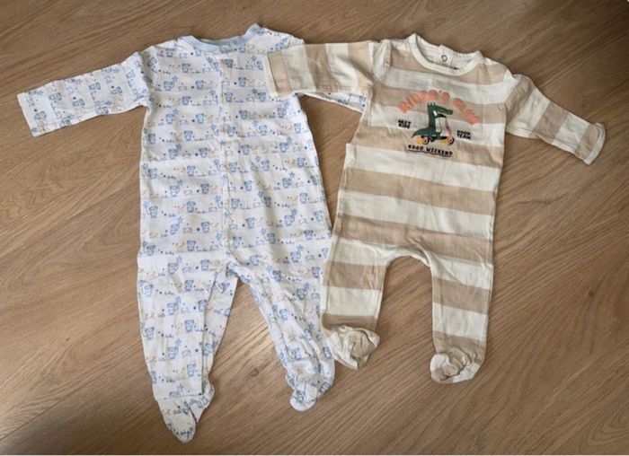 Lot de 10 pyjamas 3 mois - photo numéro 2