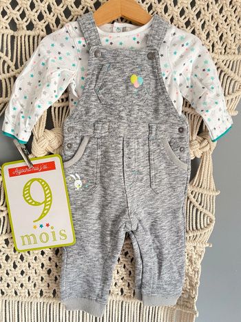 Ensemble t-shirt + salopette