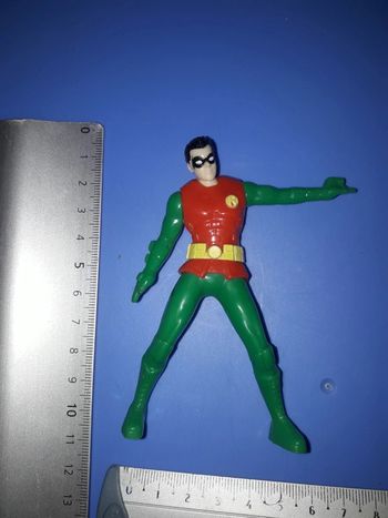 Batman Robin figurine