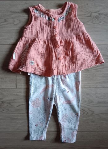 Ensemble petit béguin gaz de coton corail 9 mois