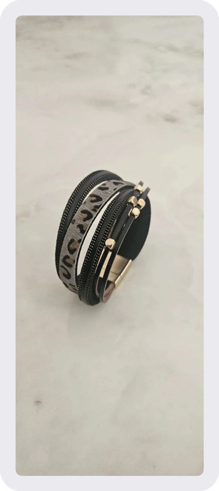 Bracelet en cuir pour femmes - photo numéro 2