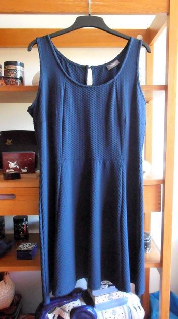Robe bleue marine, Yessica, taille L 40 (possible aussi XL 42, voir mesures)