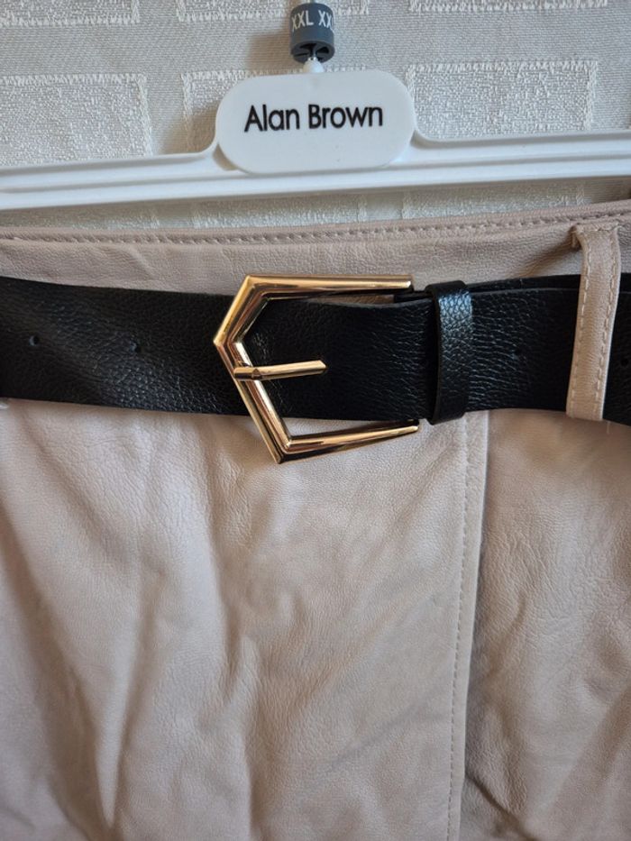 jupe short simili cuir taille 38 - photo numéro 3