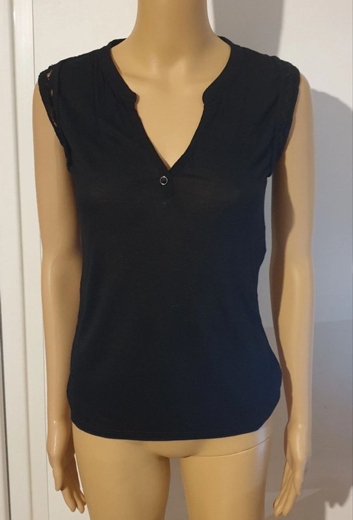 💜 Haut a dentelles taille 36 M Naf naf #emyfleury_36femme