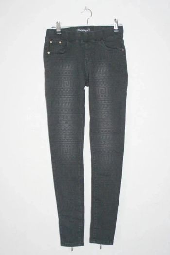 Jegging skinny noir noté 36 mais taille 32