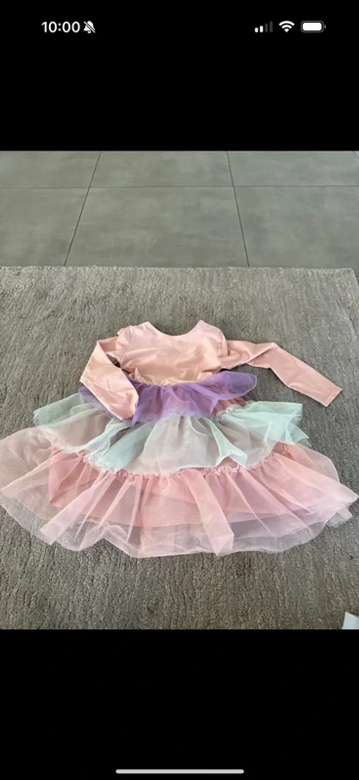 Robe filles taille 110/116 - photo numéro 3