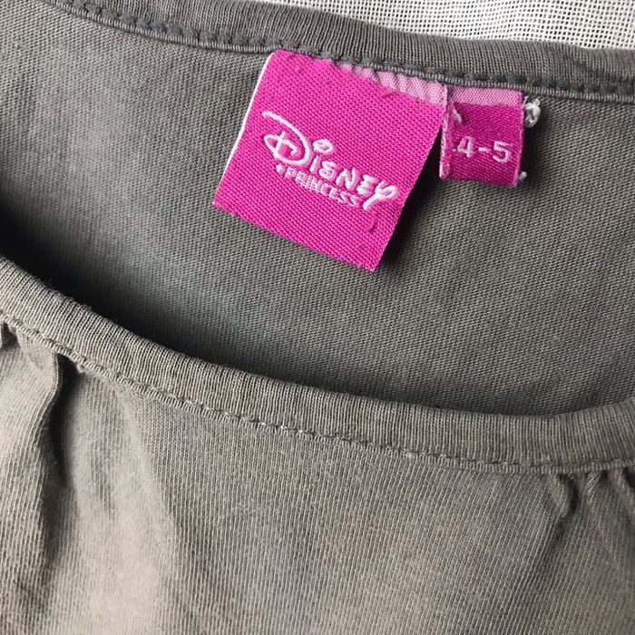 T-shirt gris 4/5 ans Disney - photo numéro 2