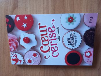 Livre cœur cerise NEUF