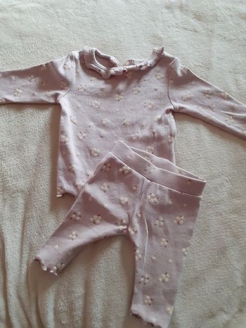 Ensemble neuf 3 mois