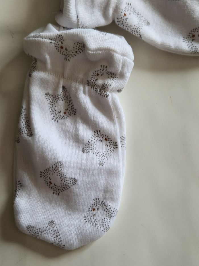 Paire de gants blanc coton bébé - photo numéro 4