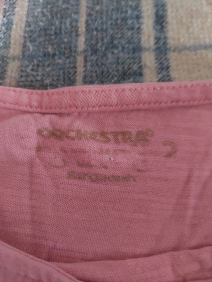 Tee-shirt rose avec motifs taille 8 ans - photo numéro 2