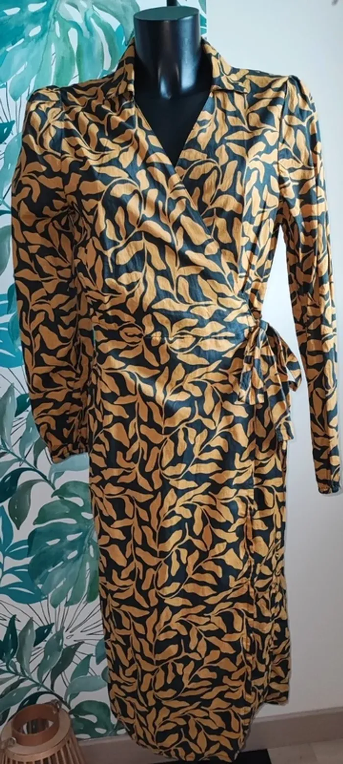 Robe longue portefeuille taille 40/42 - photo numéro 3
