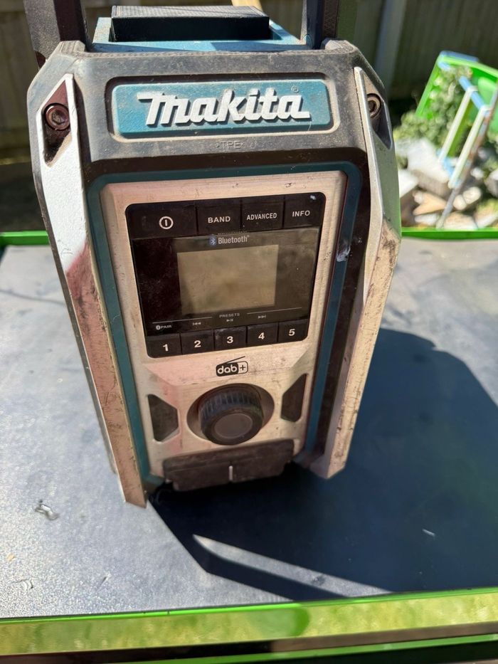 Radio Makita DMR 115 - photo numéro 5