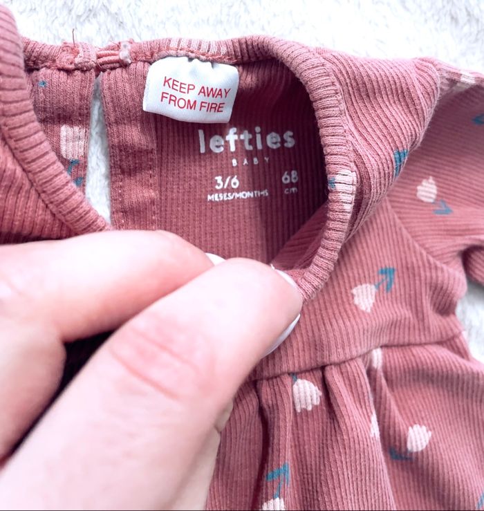 robe manches longues « Lefties » taille 6 mois - photo numéro 2