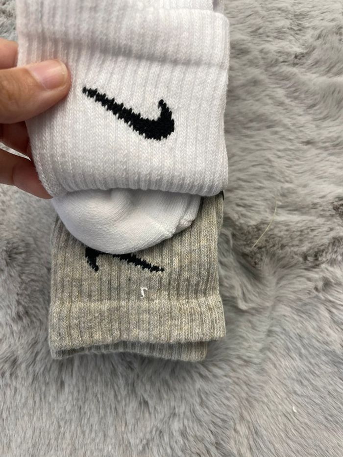 3 paires de chaussettes Nike montante Dri-fit - Taille 34-38 - photo numéro 3