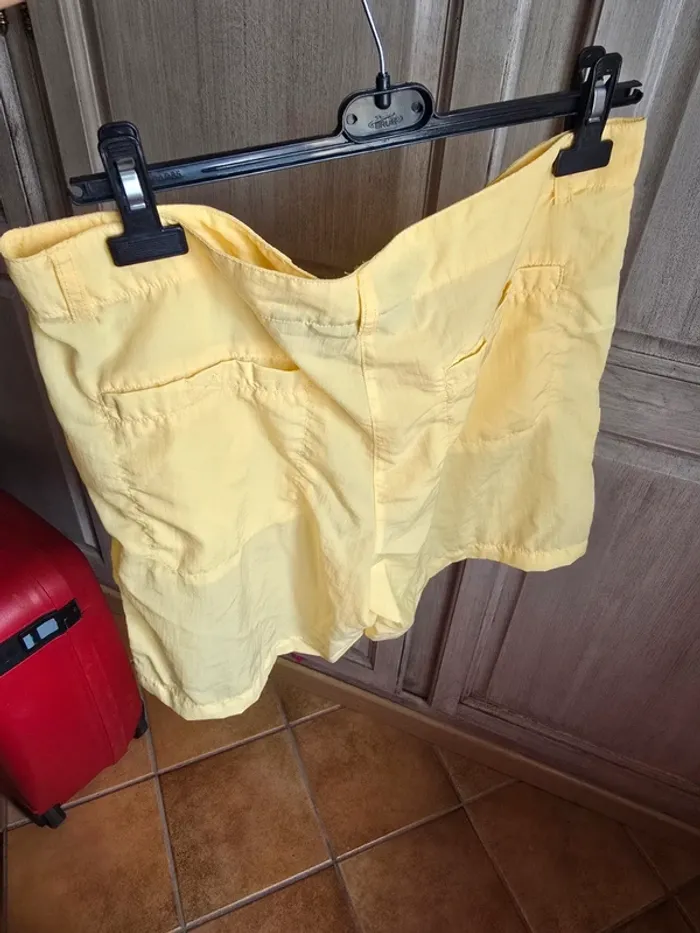 Short jaune dare2be taille 42 - photo numéro 4