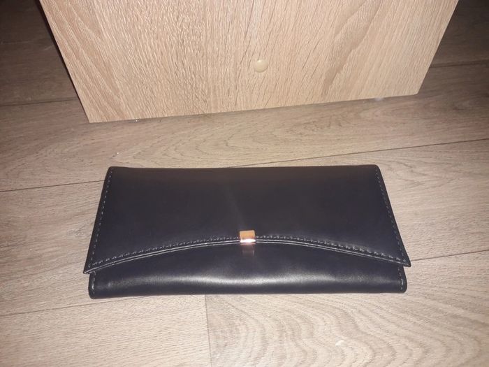 Porte feuille femme.