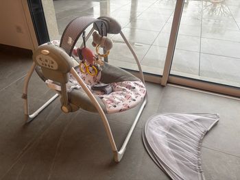 Balancelle électrique bébé Kinderfrakt Flo