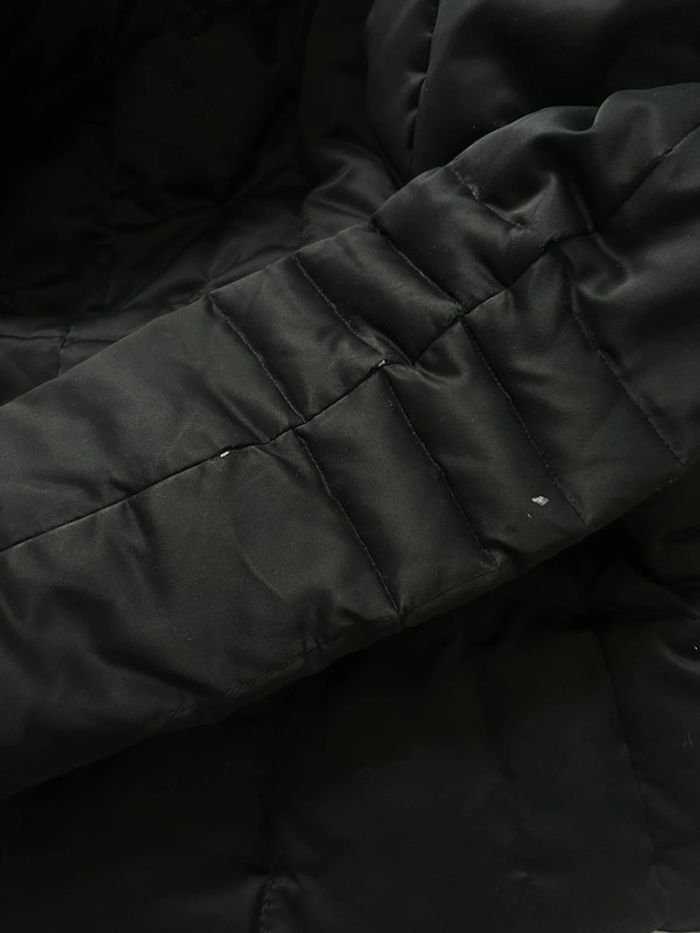 Doudoune noire Calvin Klein femme – Taille S Ultra chaude | Capuche réglable | Bon état général - photo numéro 12