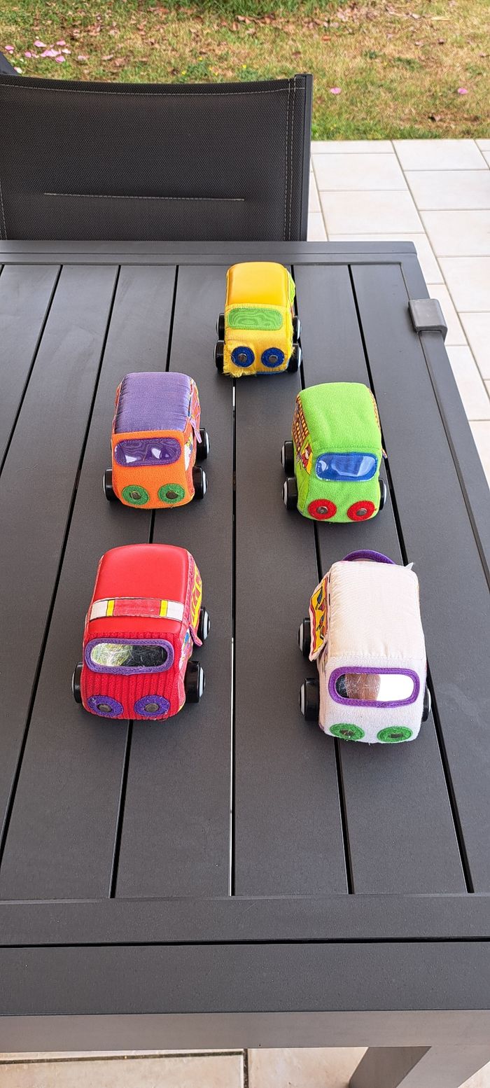 Lot de 5 voitures en tissu - photo numéro 3