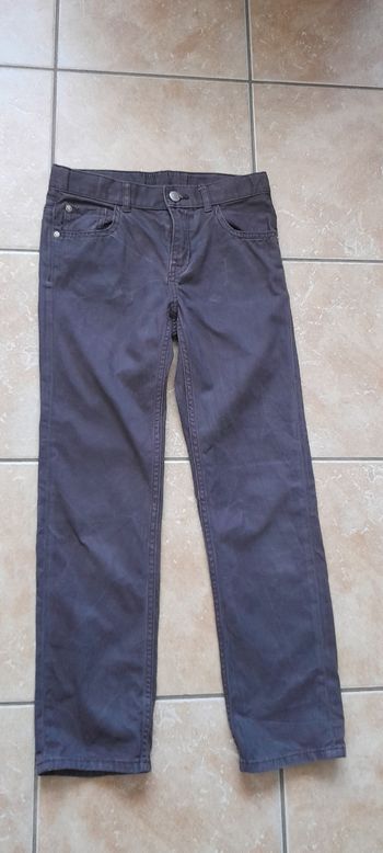 Jeans gris  8 9 ans