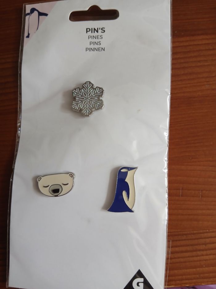 Pin's - photo numéro 1