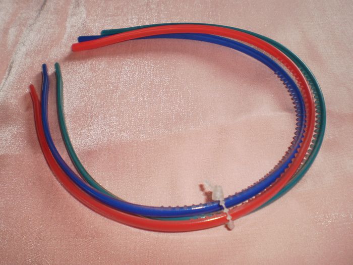 3 SERRES TETES FILLE MONOPRIX NEUF