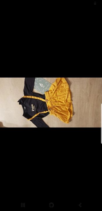 Robe salopette et son tee shirt