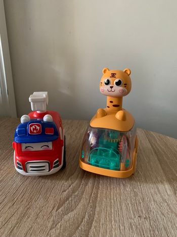 Lot de 2 véhicules push & go 