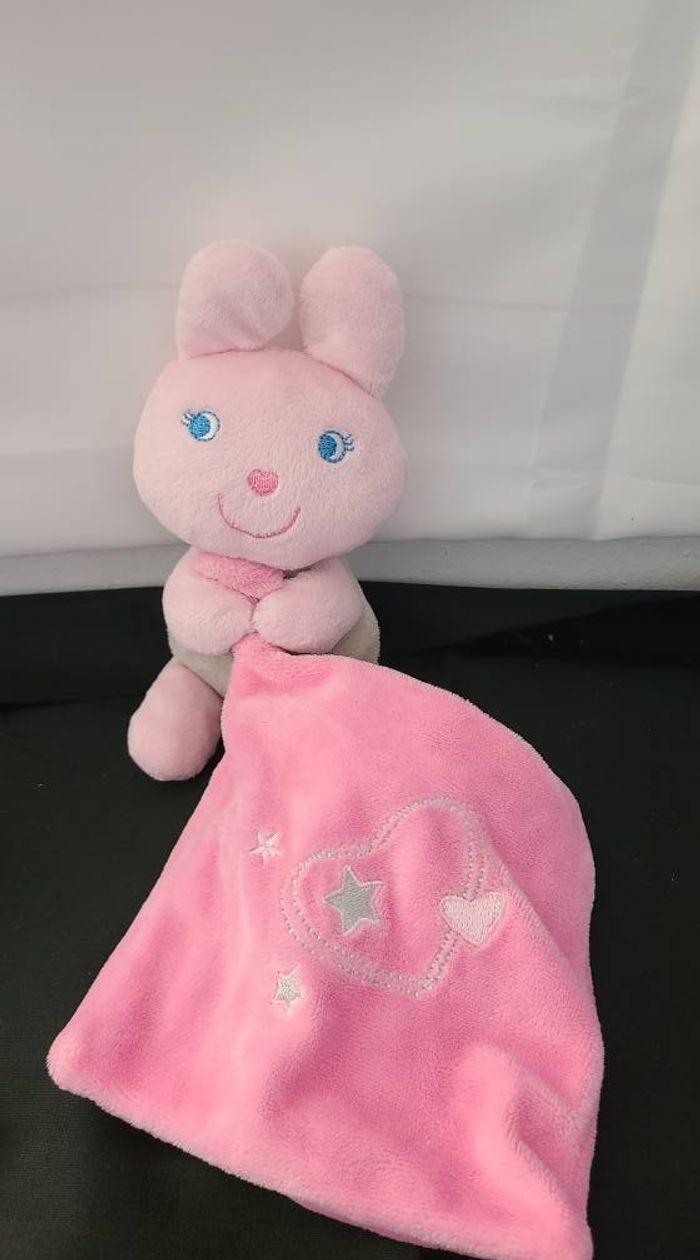 Doudou Lapin rose Mouchoir Vêtir - photo numéro 2