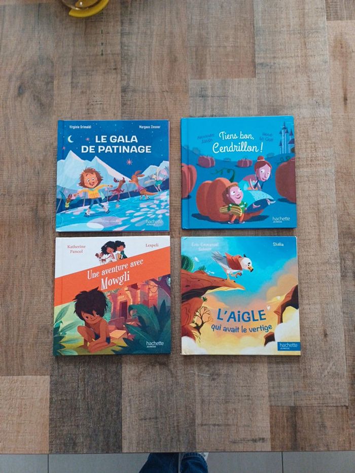 Lot 4 livres macdonald - photo numéro 1