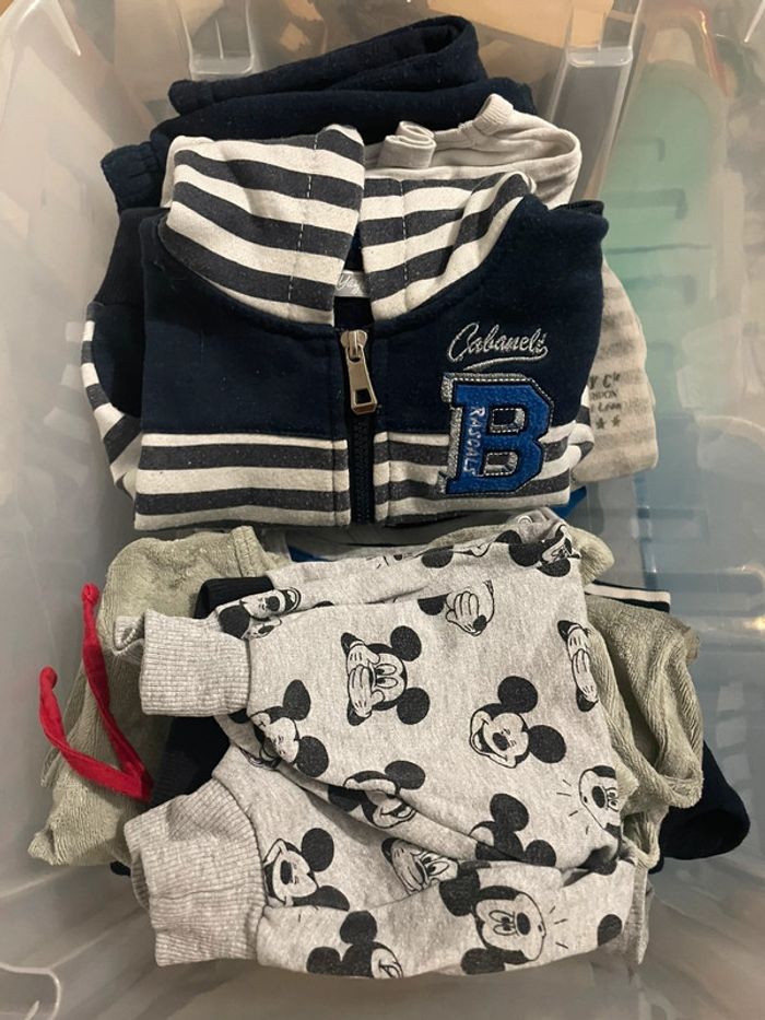 Lot bébé taille 6 mois