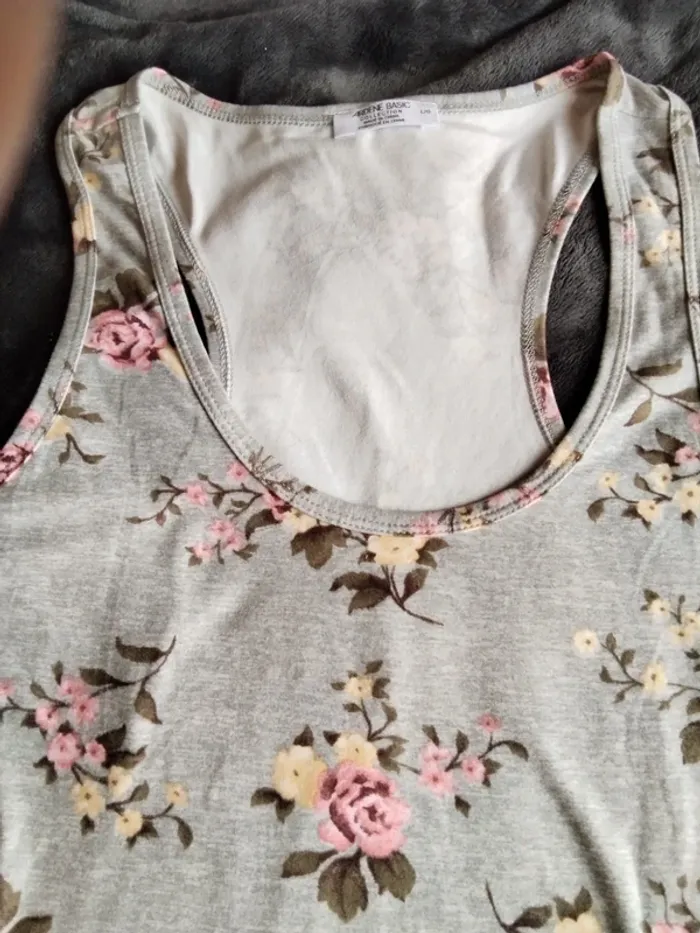 Débardeur femme. Marque Ardene (A204)