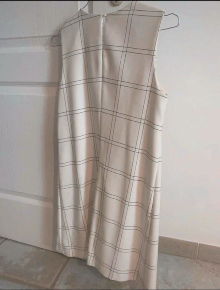 Robe femme blanc taille 34 marque Reserved - photo numéro 2