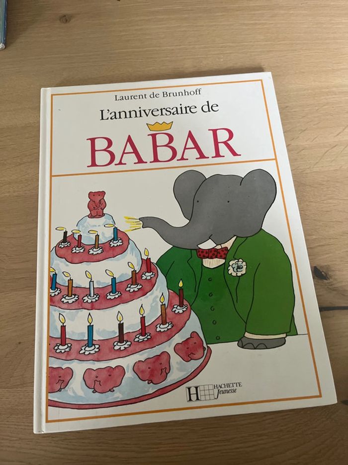 Livre l’anniversaire de Babar