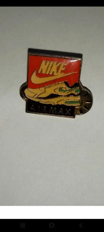 Pin's nike air max rare vintage.