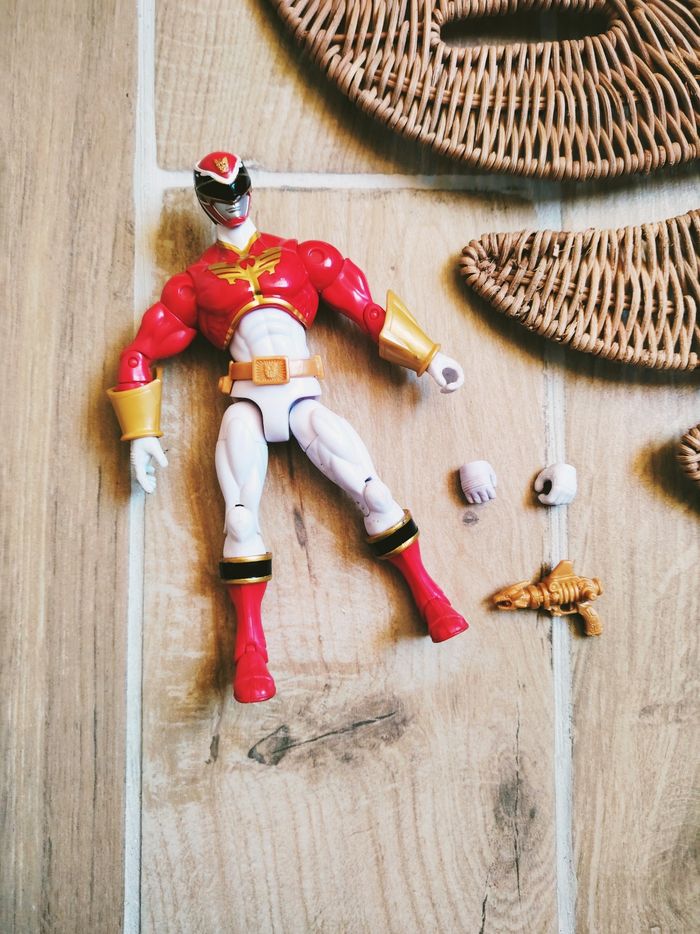 🙅 Power rangers megaforce armored figurine du ranger rouge avec pistolet et mains amovibles