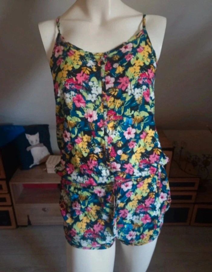 Combi-shorts fleurie taille 38 - photo numéro 2