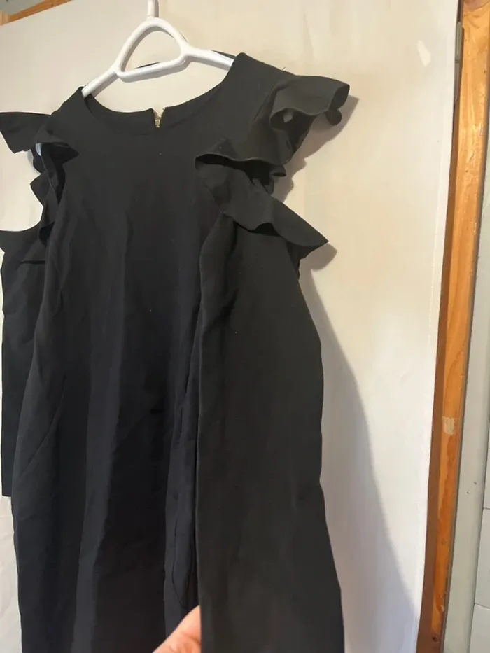 robe noire - photo numéro 3