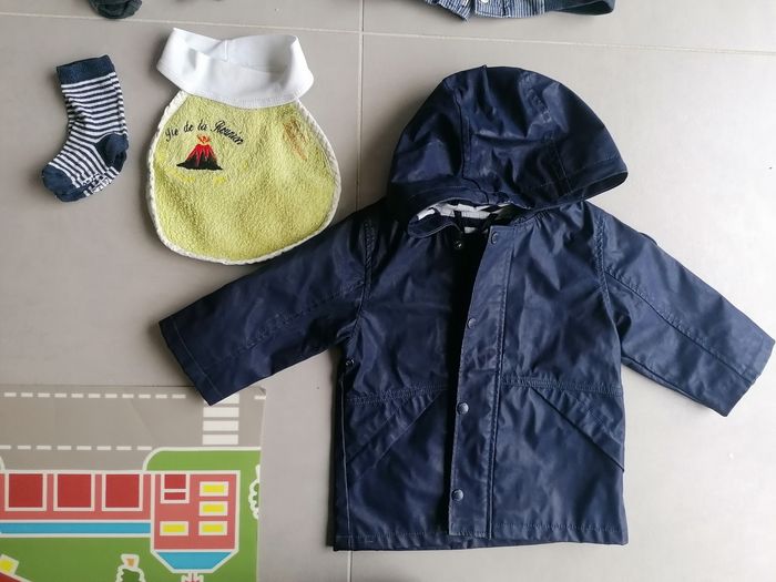 Lot 30 vêtements garçon 12 mois - photo numéro 2