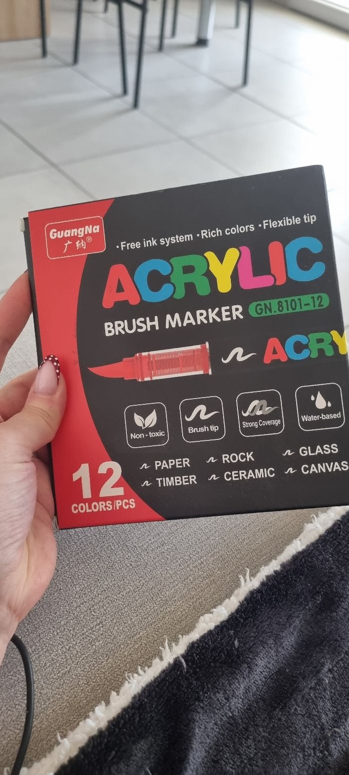 Lot 12 feutres / markers  acryliques neufs - photo numéro 7