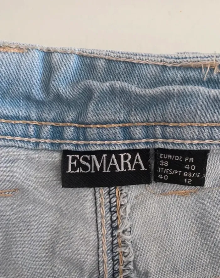 Short en jeans neuf taille 40 - photo numéro 4